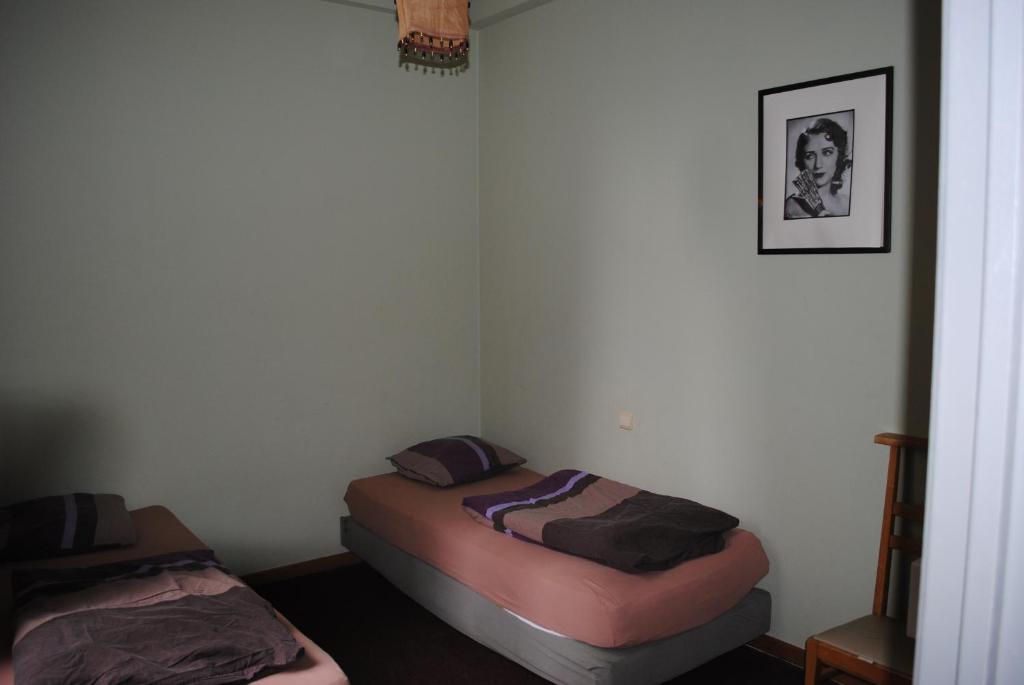 Charlie Rockets Youth Hostel Brugge Phòng bức ảnh